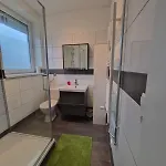 Apartment - Grosses Apartment-haus Mit 1-4 Bei Ravensburg
