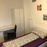 - Grosses Apartment-haus Mit 1-4 Bei Ravensburg