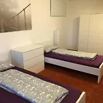 - Grosses Apartment-haus Mit 1-4 Bei Ravensburg