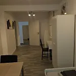 Apartment - Grosses Apartment-haus Mit 1-4 Bei Ravensburg