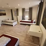 - Grosses Apartment-haus Mit 1-4 Bei Ravensburg Apartment *