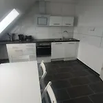 Apartment - Grosses Apartment-haus Mit 1-4 Bei Ravensburg *