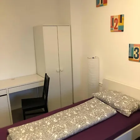 - Grosses Apartment-haus Mit 1-4 Bei Ravensburg