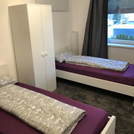 아파트 - Grosses Apartment-haus Mit 1-4 Bei Ravensburg 아우렌도르프