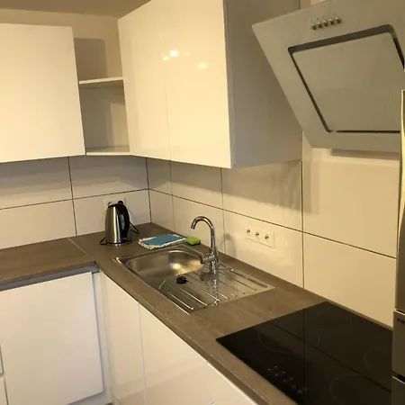 아파트 - Grosses Apartment-haus Mit 1-4 Bei Ravensburg *