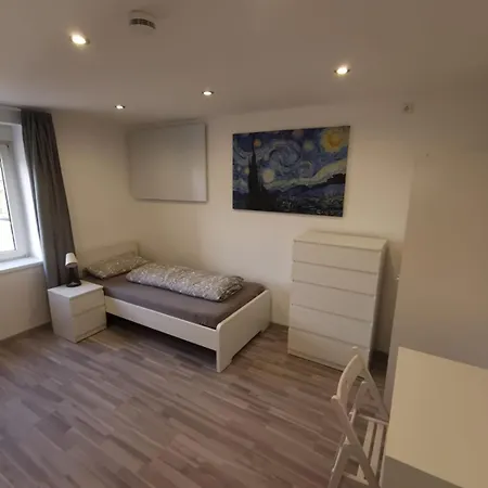 アパート - Grosses Apartment-haus Mit 1-4 Bei Ravensburg *