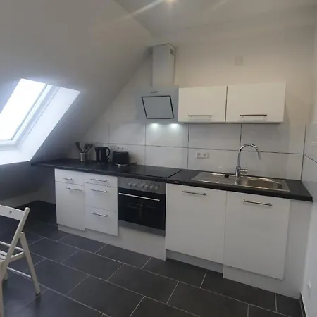 - Grosses Apartment-haus Mit 1-4 Bei Ravensburg *