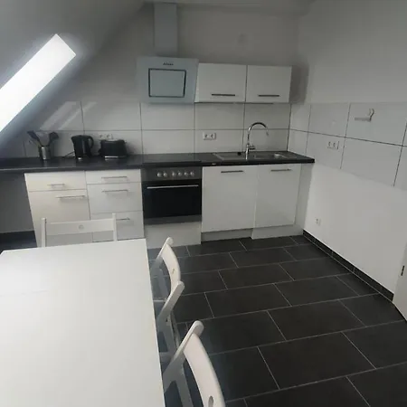Апартаменты - Grosses Apartment-haus Mit 1-4 Bei Ravensburg *