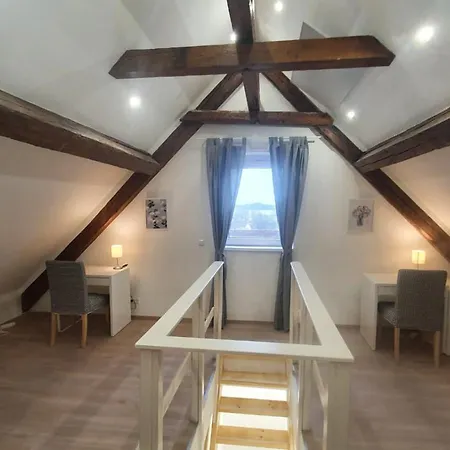 - Grosses Apartment-haus Mit 1-4 Bei Ravensburg Aulendorf