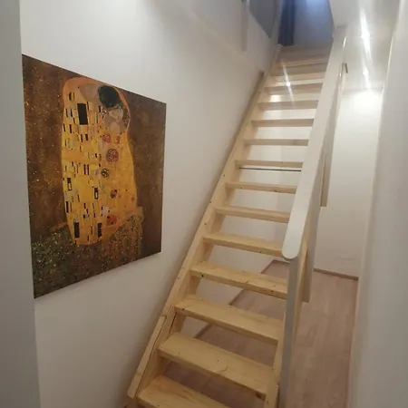 - Grosses Apartment-haus Mit 1-4 Bei Ravensburg アパート アウレンドルフ