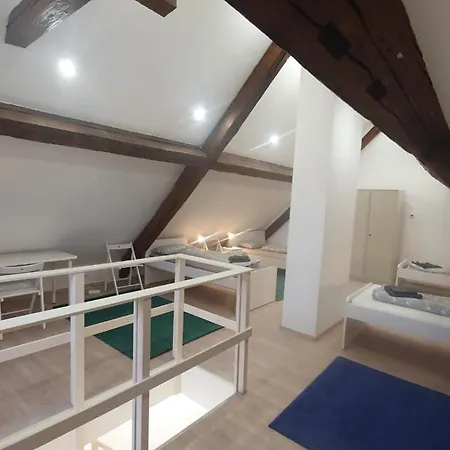 Lejlighed - Grosses Apartment-haus Mit 1-4 Bei Ravensburg Aulendorf