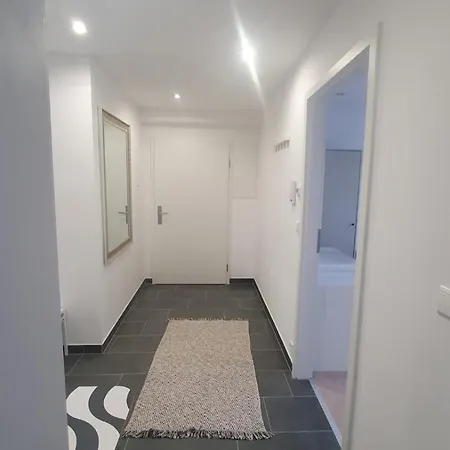 - Grosses Apartment-haus Mit 1-4 Bei Ravensburg アパート アウレンドルフ